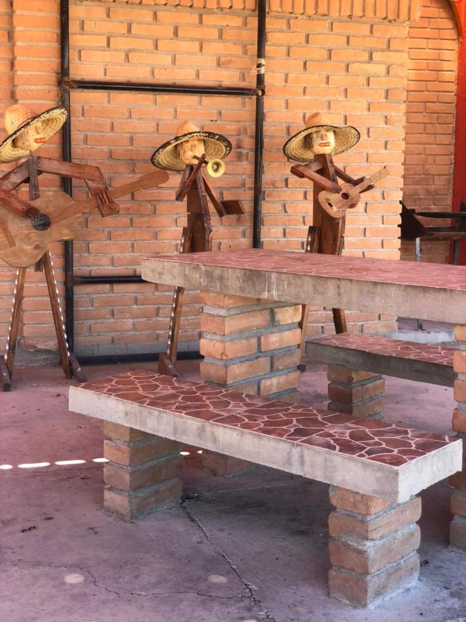 Hotel Y Balneario Ojo Caliente Camargo 외부 사진